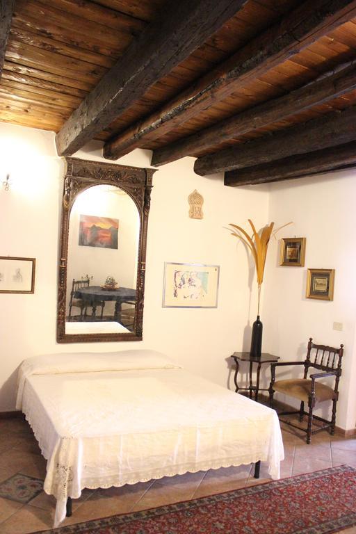 Filippo'S Holiday House Hotel Palermo Room photo